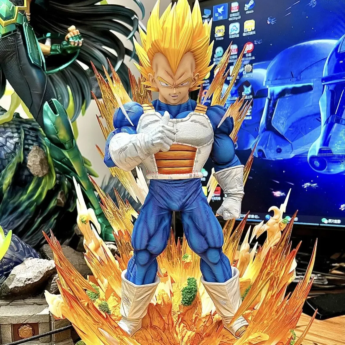 36cm Super Saiyan Vegeta Dragon Ball GK Model: 1:6 Scale Majin Vegeta Large Statue - Image 3