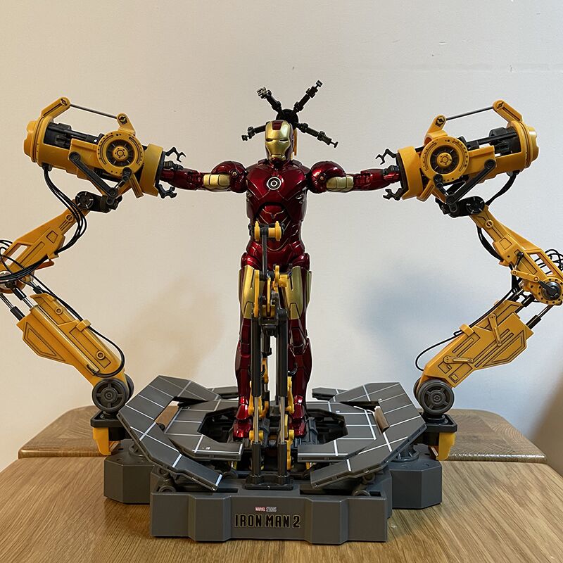 Iron Man MK4 Armor Removal Set: Glowing Superhero Figure - Image 6