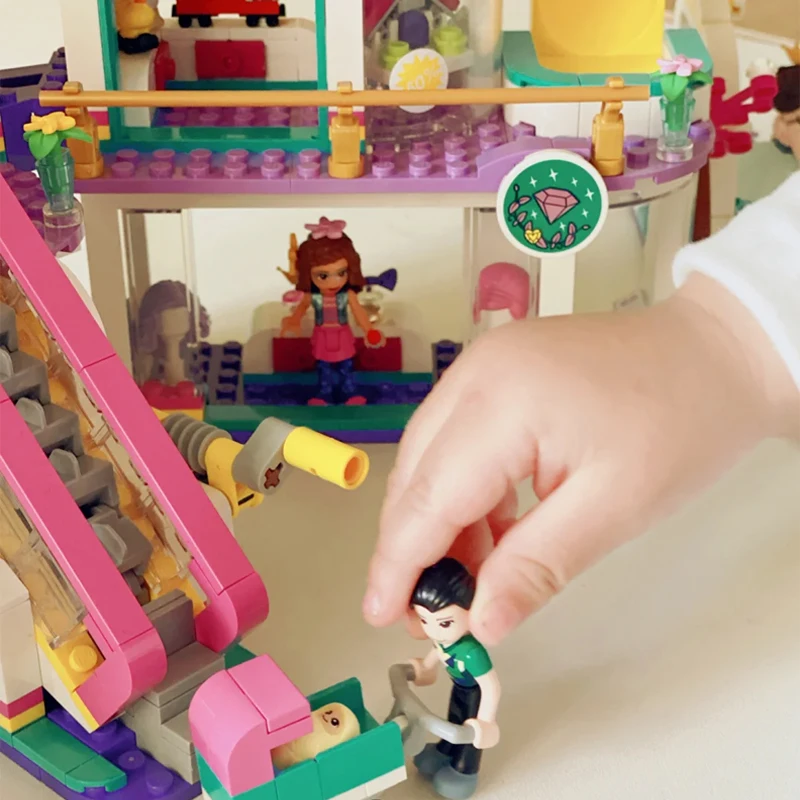 Building Blocks Set Heartlake City Shopping Mall Friends - Image 5